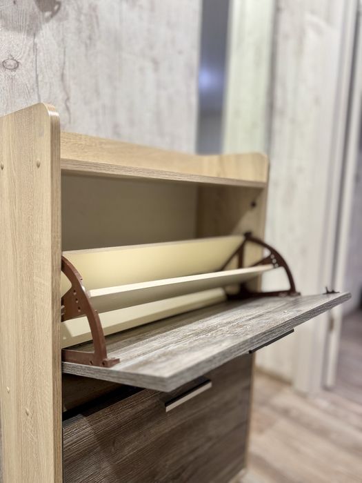 Продаётся обувница