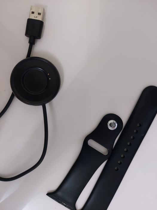 Продаю часы за 4500 торг есть