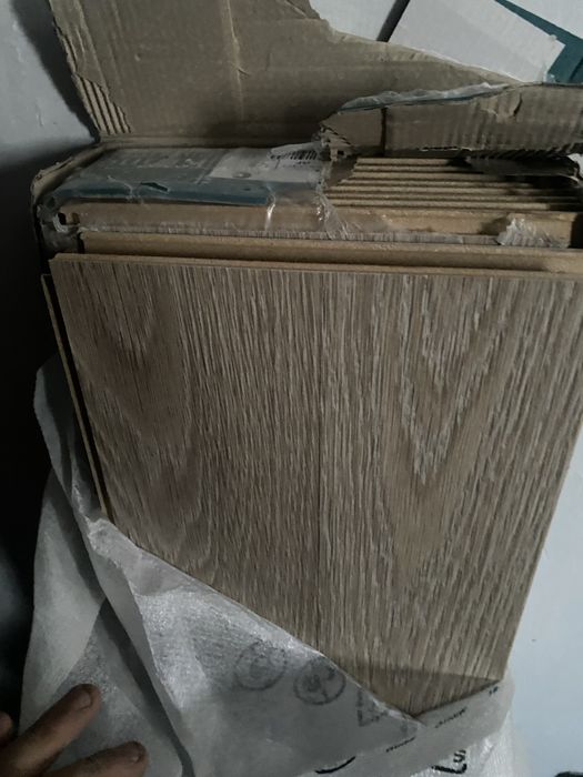 Продам ламинат пачку новые