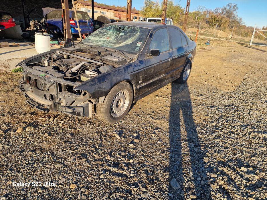 BMW 7 2004г. и BMW 5 2000г. на части