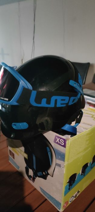 Детска ски каска 52-54 см. с подарък очила