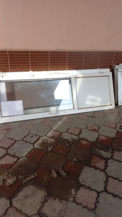 Пластиковый есік акфа 17000тг штук.