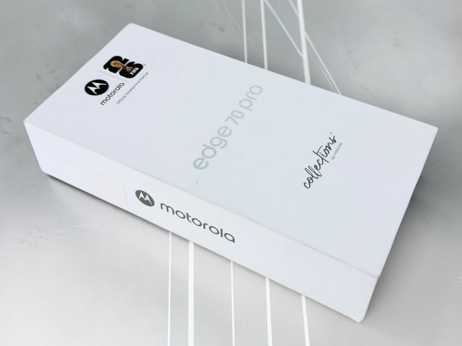 НОВ! Motorola Edge 70 Pro 5G 256GB 8RAM Pantone Titan FIFA 2026 Collection 2г. Гаранция!