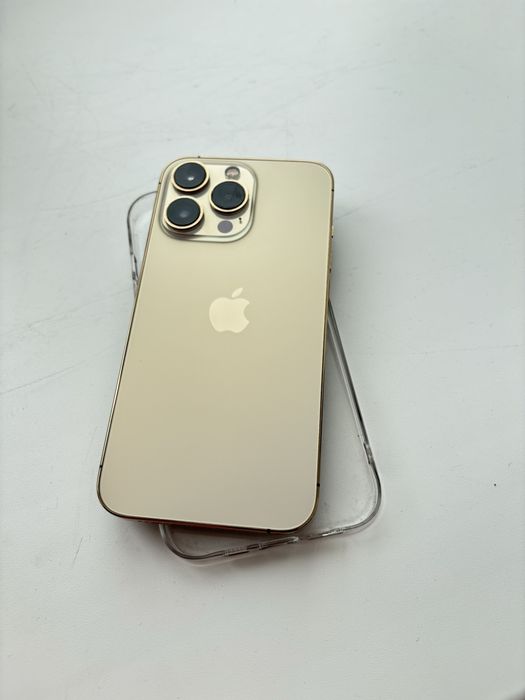 Продам айфон 13 про
