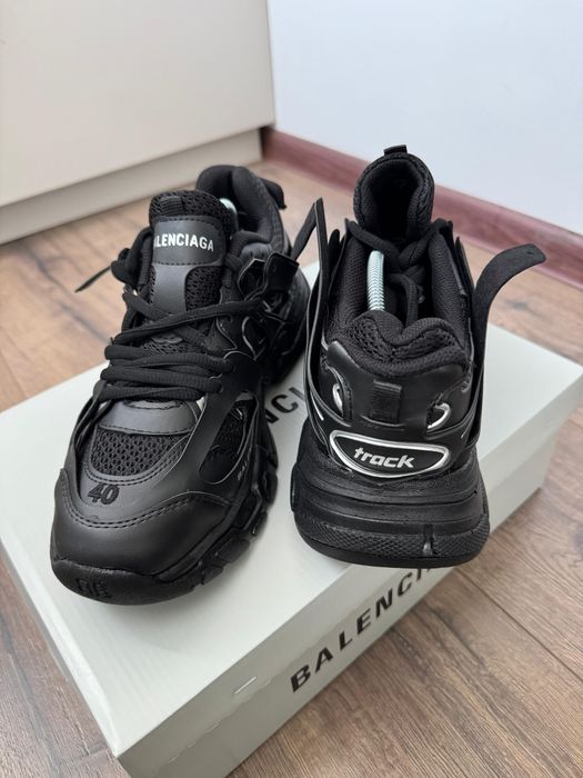 Adidasi Balenciaga track full box