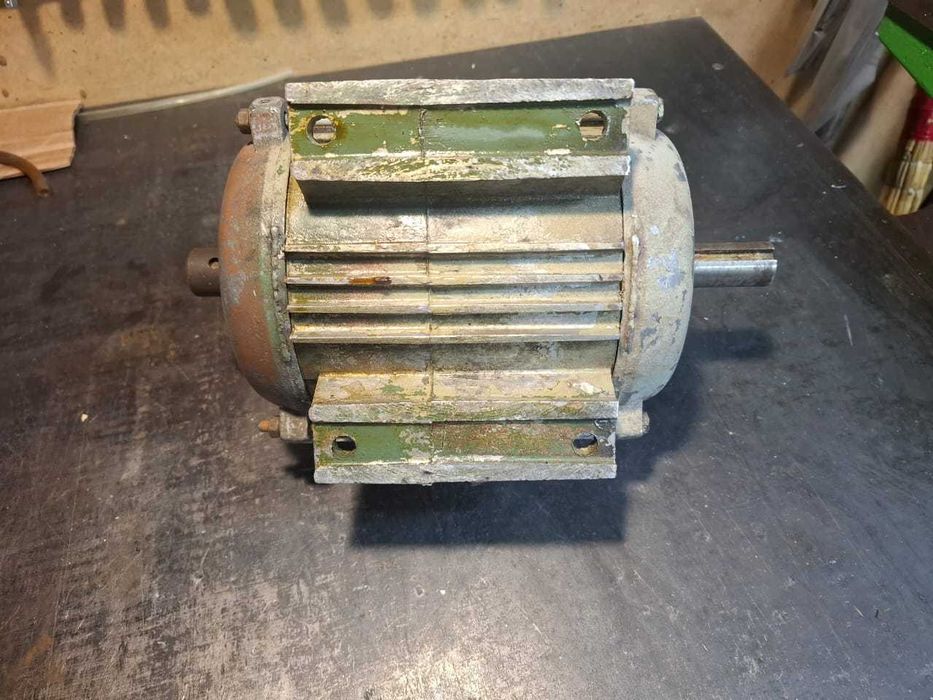 Электродвигатель 3 фазный