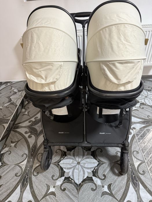 Бебешка количка за близнаци