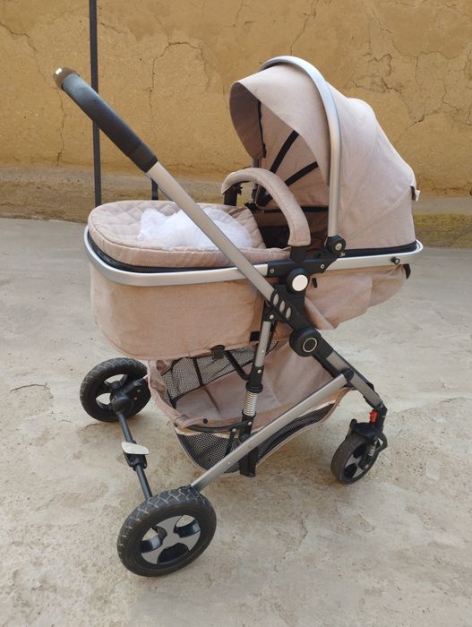 Коляска прогулочная