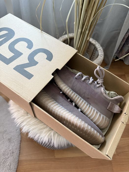 Adidas Yeezy Boost 350 V2 Mono Mist
