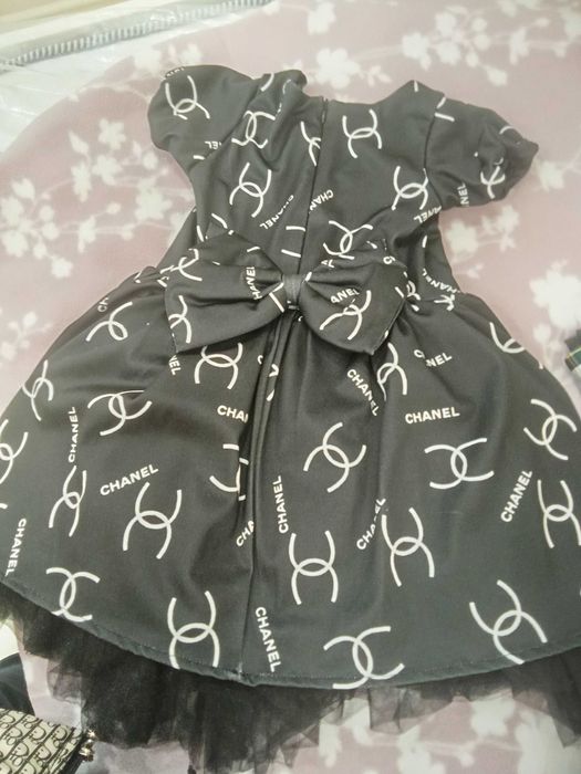 Рокля Shanel 5 г.- 30 лв.