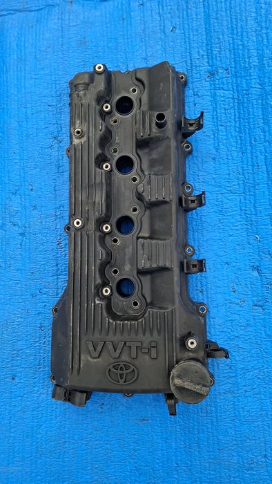 Крышка клапанов 2TR-FE TAYOTA