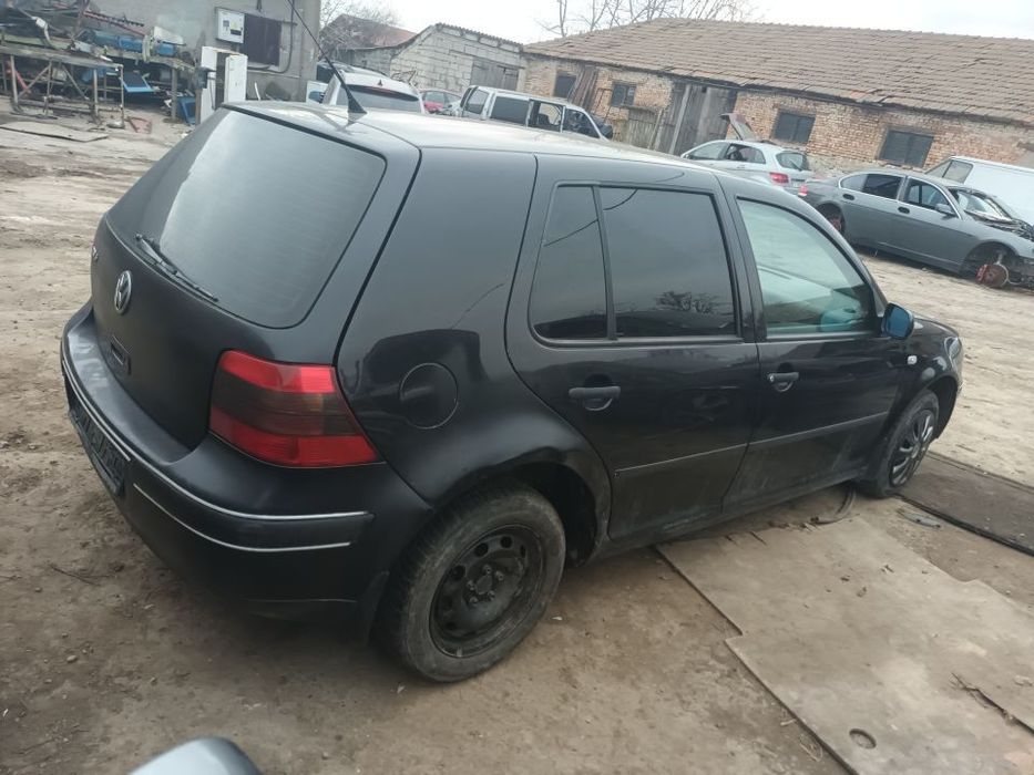 Dezmembrari  VW GOLF 4  1997  > 2006 1.4 16V Benzina