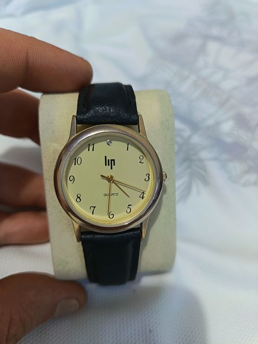 Lot 8 ceasuri funcționale baterie noua