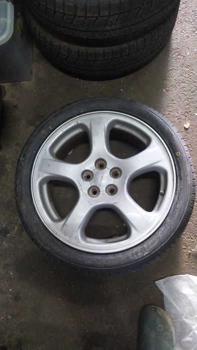 Продам резину с дисками субару
