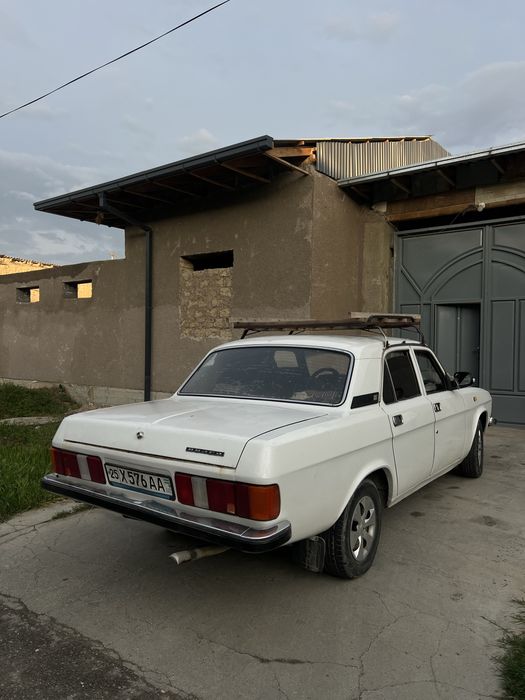 Gaz volga 3102 .