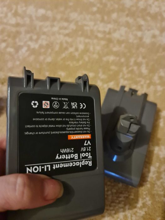 Vand Aspirator Dyson v6/v8 vand repar baterii bat v6 v7 v8 v10 v11clic