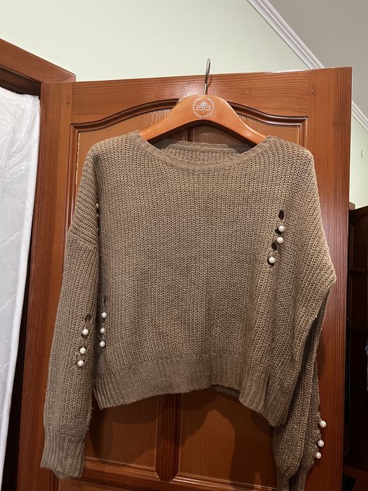 Продам разные кофты по 5000 т