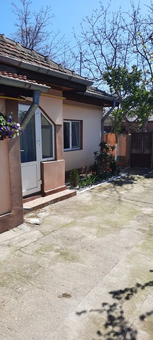 Casă 5 camere toate utilitățile