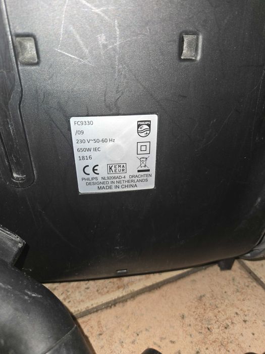 Прахосмукачка Phillips Power Pro compact 5