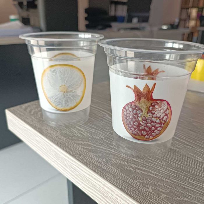 Одноразовый пластиковые стаканы, для холодного напитков.