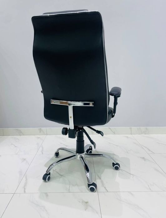 Офисное кресло модель A65