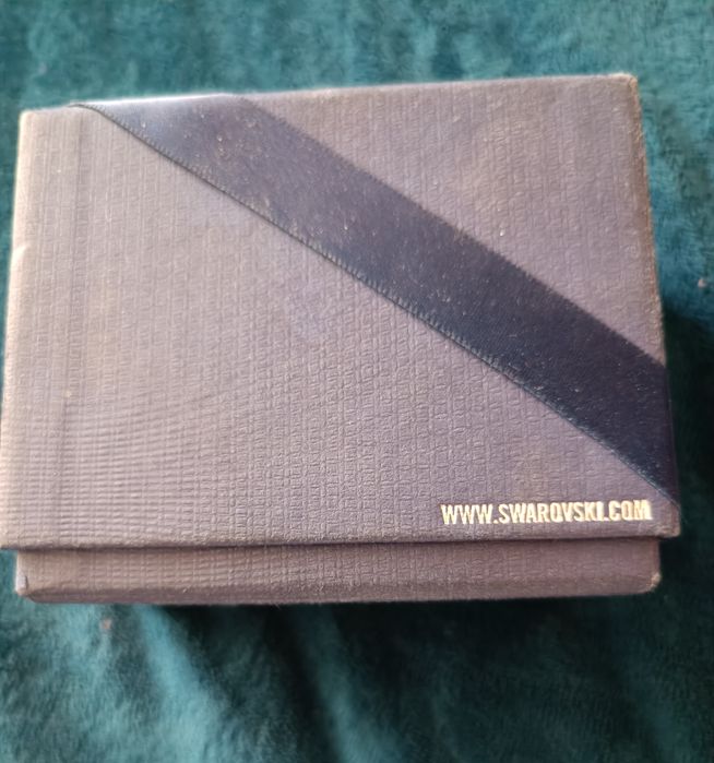 Гривна на свъровски