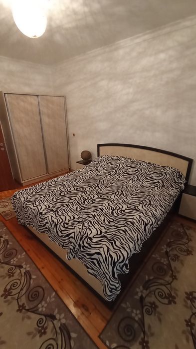 Дава се под наем Тристаен апартамент в Сандански - 80 кв.м за 204 € - Снимка #1