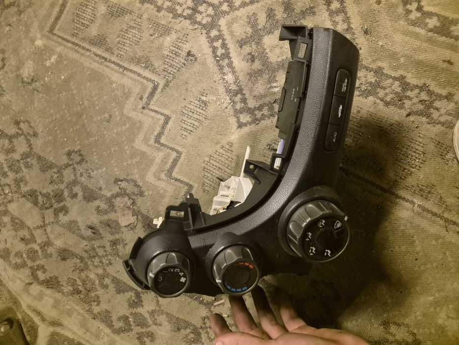 Оригинален оправление за Климатик за Хонда Джаз  2008- 2010г