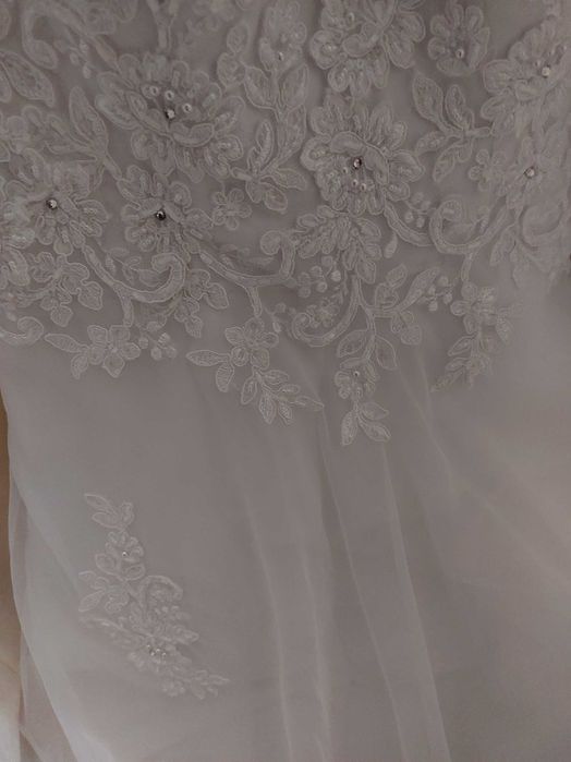 Vand rochie de mireasa
