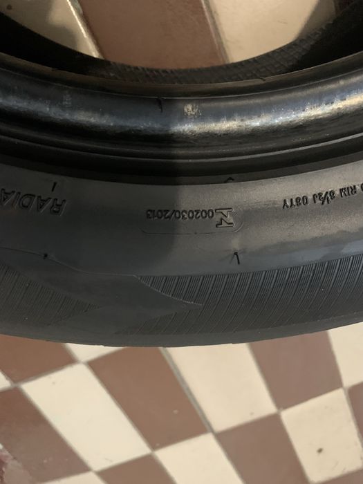 Две покрышки Triangle