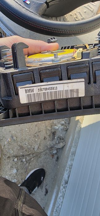 Продавам М волан