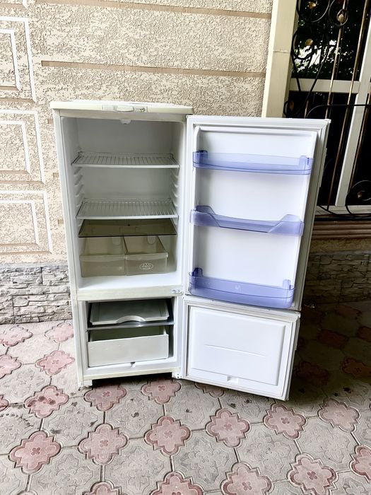 Продам холодильник