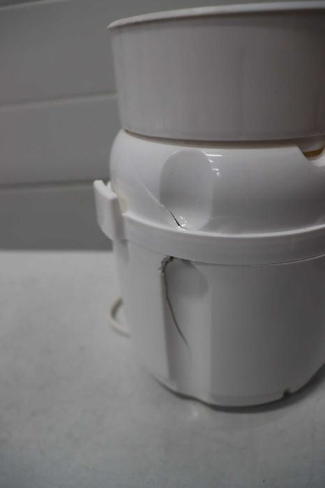 Moulinex AD5601 Moulinette Chopper, 800 W, рязане, смесване и късо нарязване, система 1 - 2 - 3 бърза работа, нож от неръждаема стомана, с ДЕФЕКТ