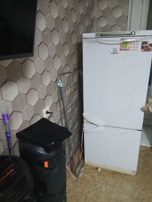 Продам холодильник