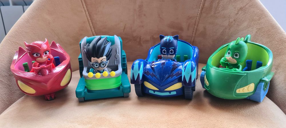 Маски, PJ MASKS коли (3 бр.) + PAW PATROL (3 бр.) коли и карти