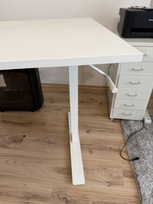 Регулиращо се бюро / Standup Desk 160х80см