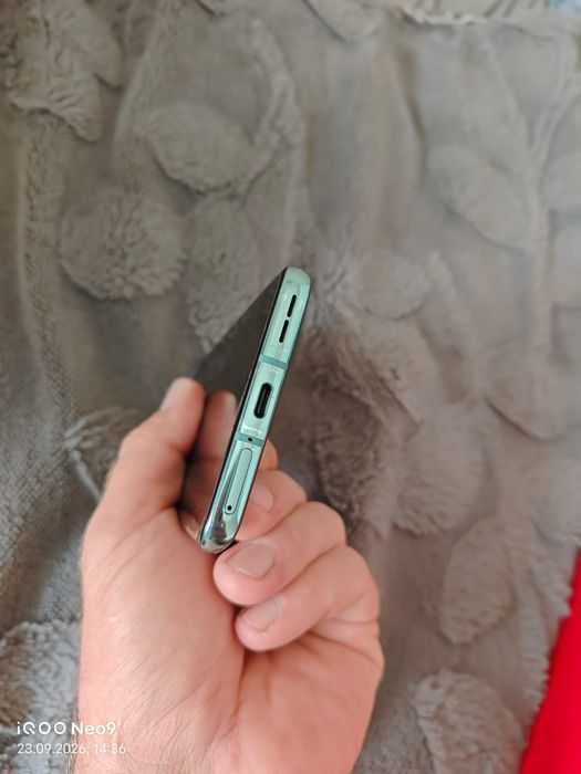 Продам телефон OnePlus