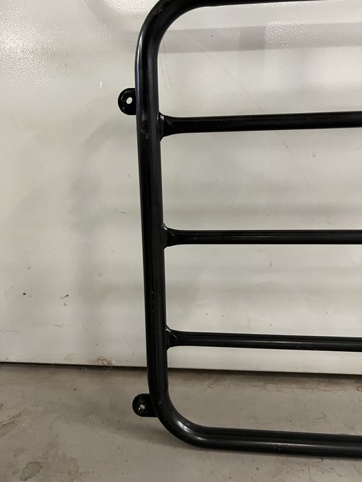 Оригинална решетка/ преграда за багажник Passat 6