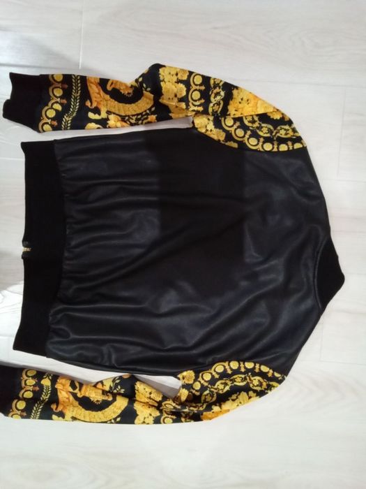 Осеняя/Весенняя курточка