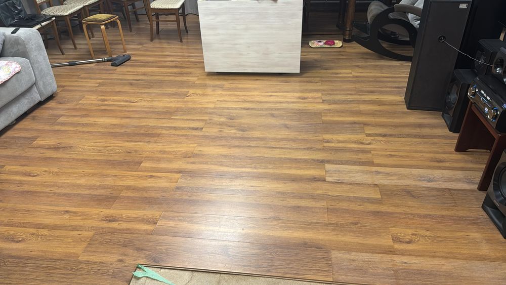 Отдам ламинат бесплатно