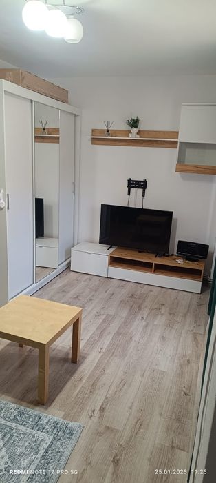 Inchiriez  Garsoniera  zona Finante.