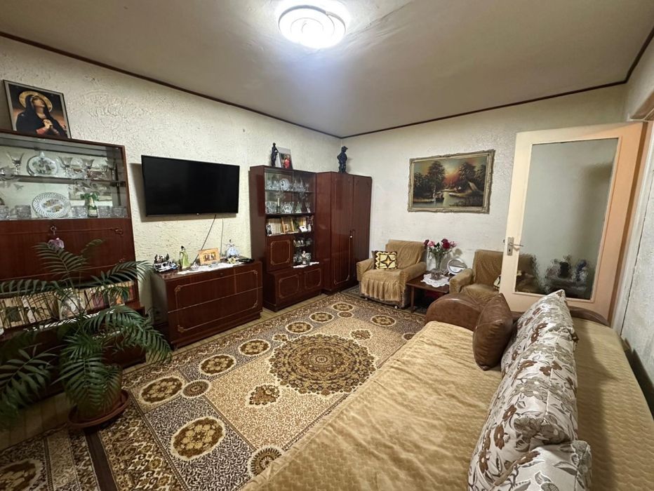 Proprietar vand apartament 3 camere