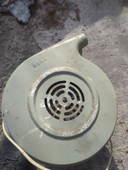 Продам вытяжку. Ракушку .