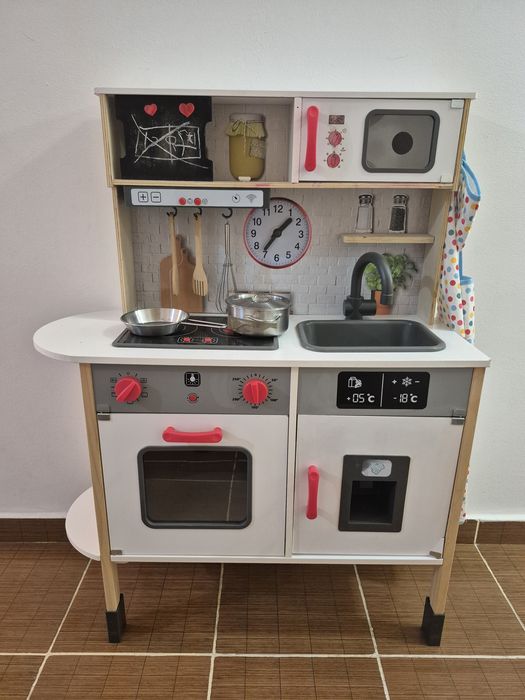 Bucatarie Lidl pentru copii, echipata, stare foarte buna