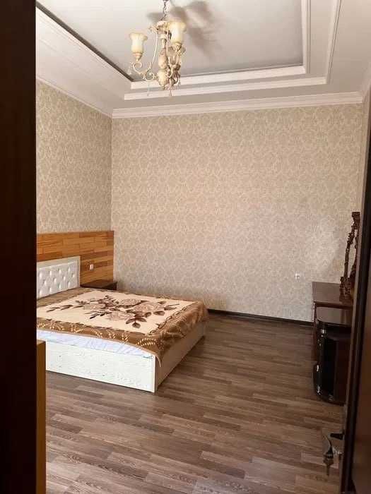 Сдается участок на Мирзо Улугбекском 2 этажный ор-р Луначарский!