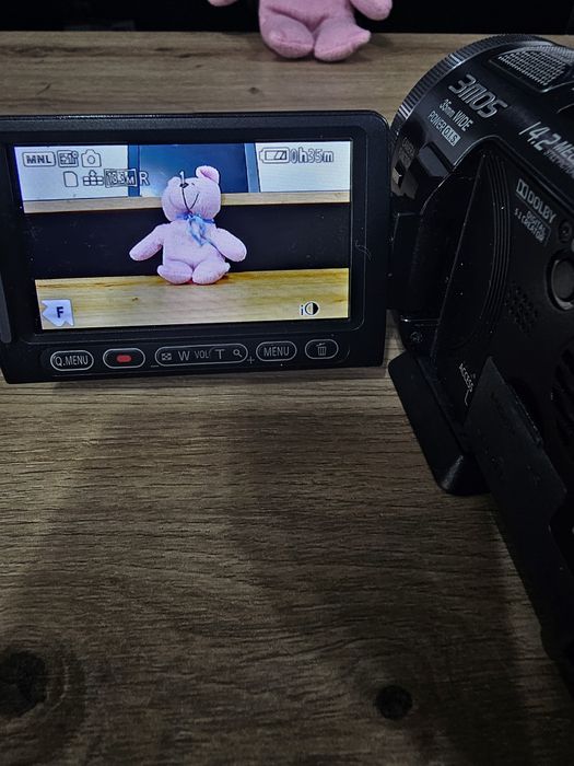Aparate foto si camere video panasonic