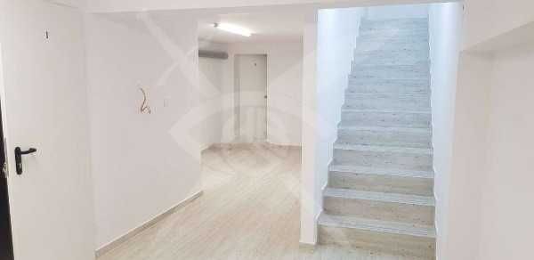 Дава се под наем Офис в Пловдив, Център - 301 кв.м за 1994.61 € - Снимка #7