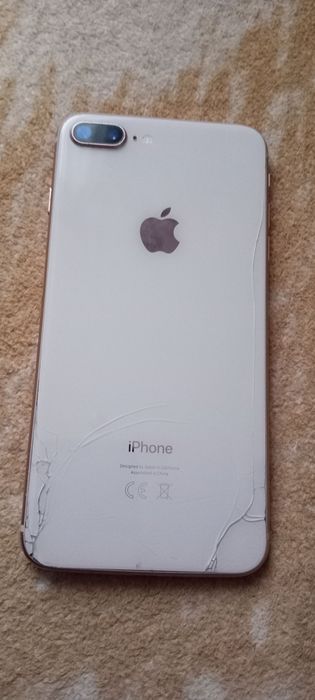 Айфон 8+ аккумулятор 100%