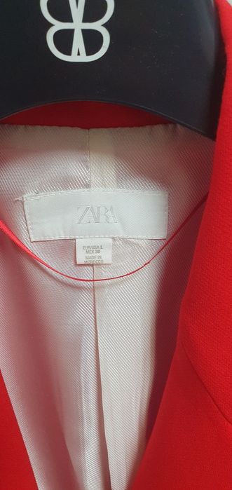 ZARA пиджак женский.