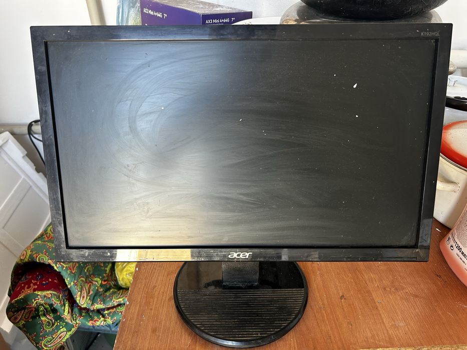 монитор Асеr Работает